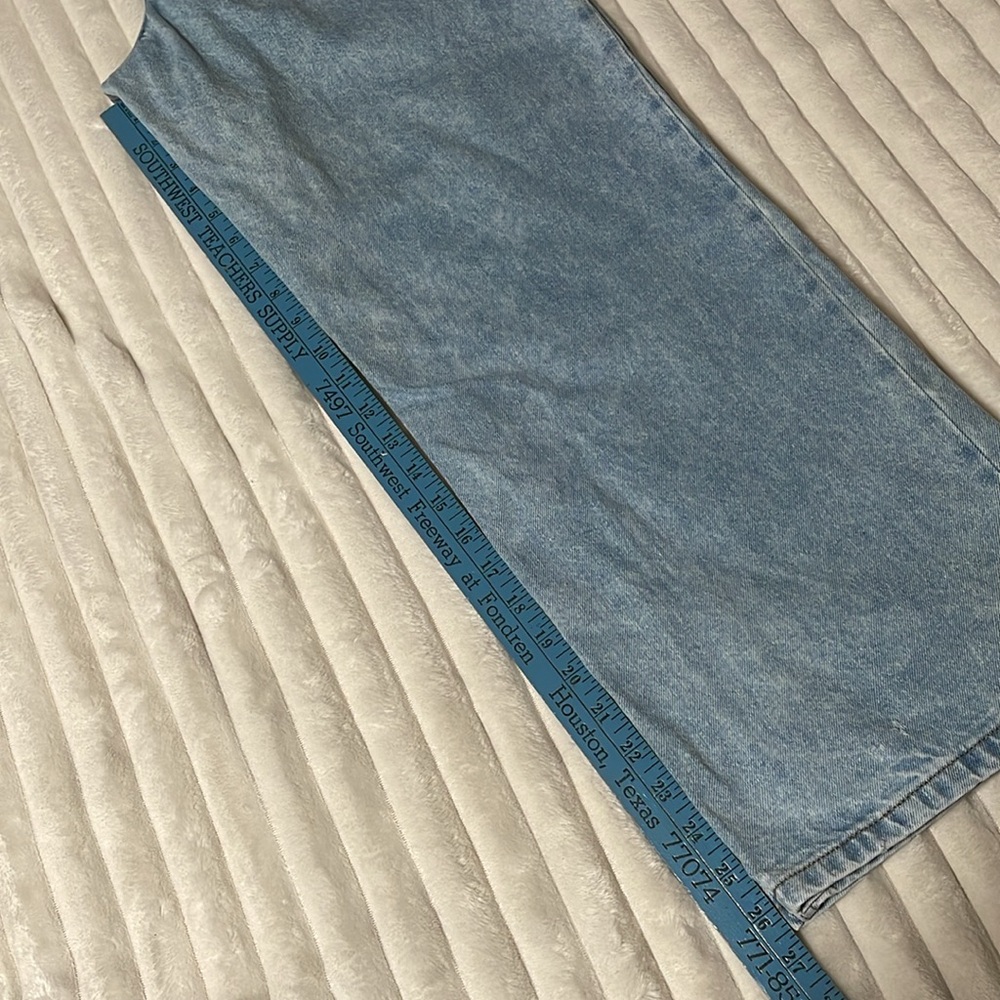 Asos Design To Fit Design Jean | Size 26 - Picture 10 of 10